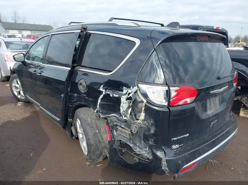 2017 CHRYSLER PACIFICA TOURING-L PLUS