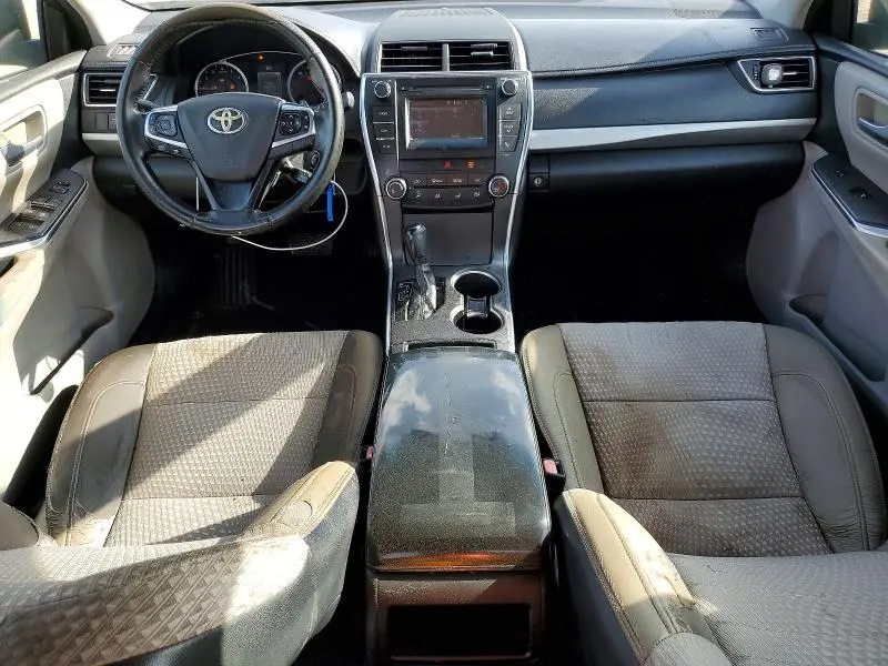 2015 TOYOTA CAMRY SE  