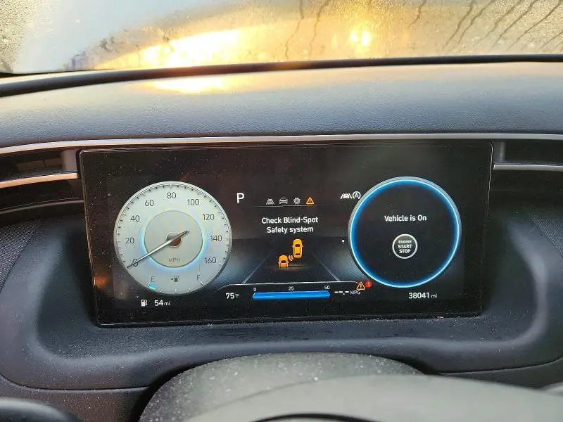 2023 HYUNDAI TUCSON SEL  