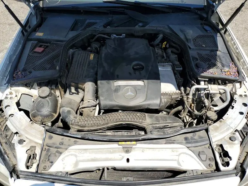 2015 MERCEDES-BENZ C 300  