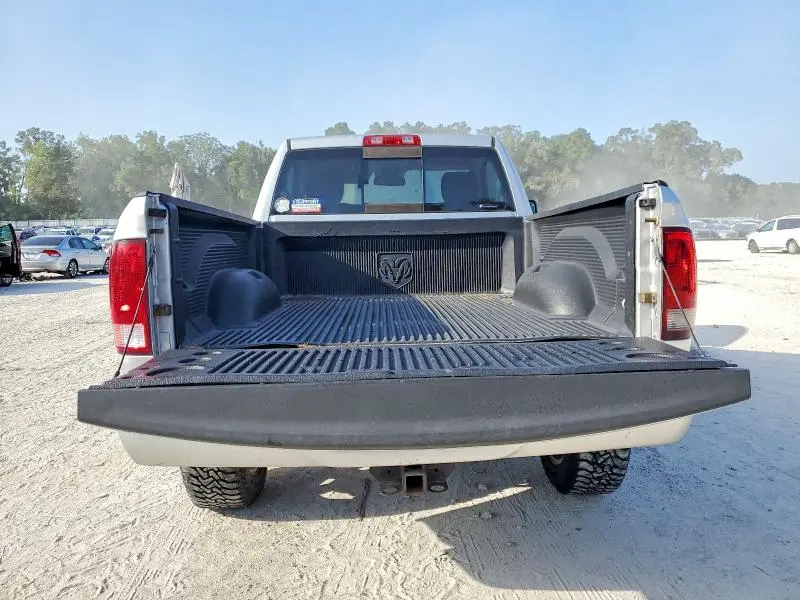 2015 RAM 1500 ST  