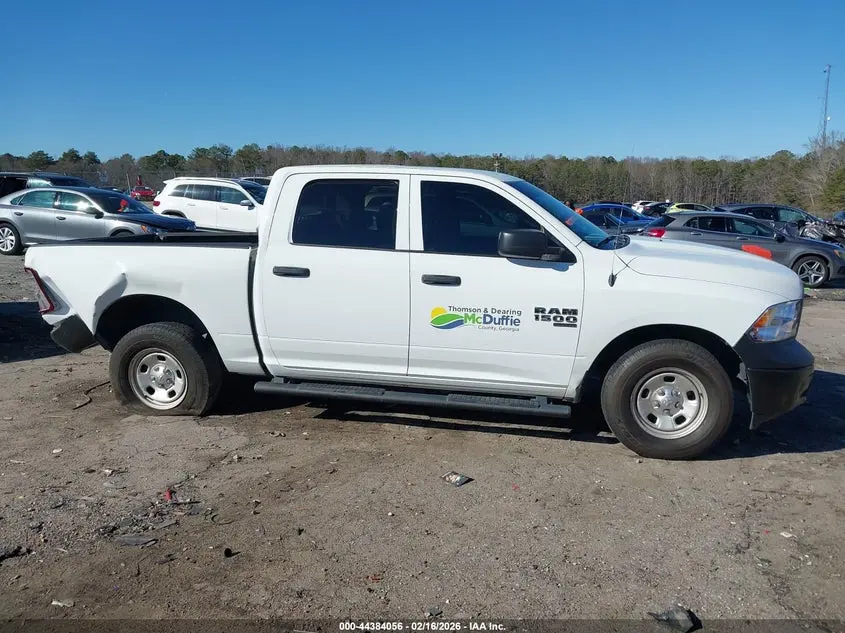 2022 RAM 1500 CLASSIC TRADESMAN  4X4 5'7 BOX