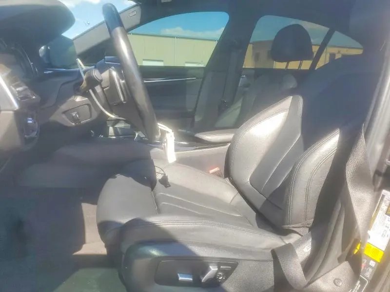 2018 BMW 530E   