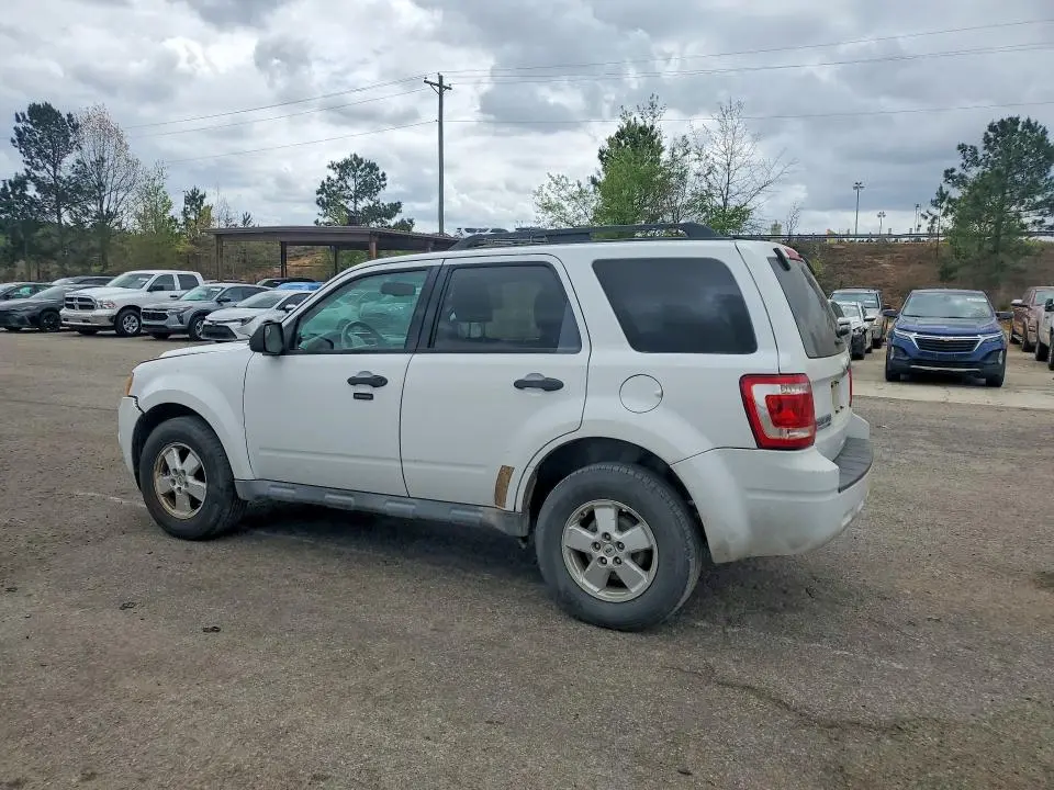 2011 FORD ESCAPE XLT  