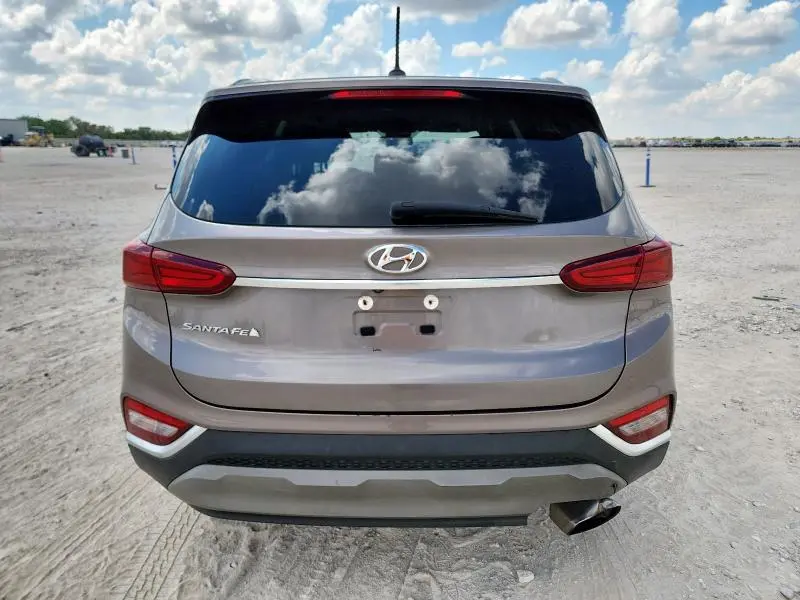 2019 HYUNDAI SANTA FE SE  