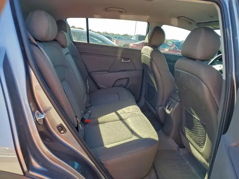 2016 KIA SPORTAGE LX  