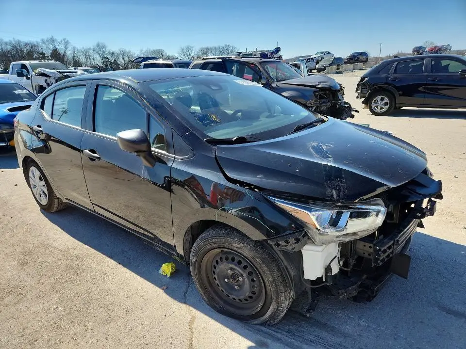 2020 NISSAN VERSA S  