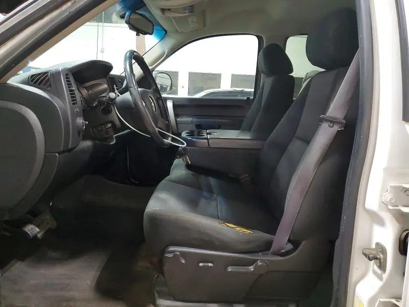 2011 CHEVROLET SILVERADO K1500 LT  