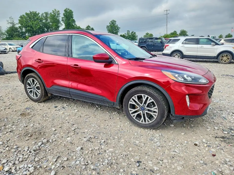 2021 FORD ESCAPE SEL  