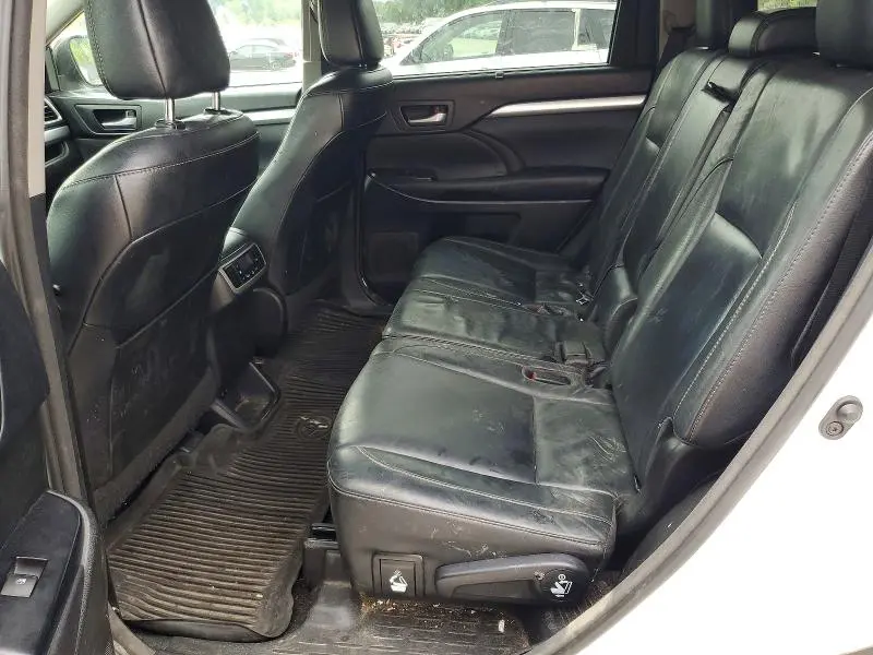 2017 TOYOTA HIGHLANDER XLE  
