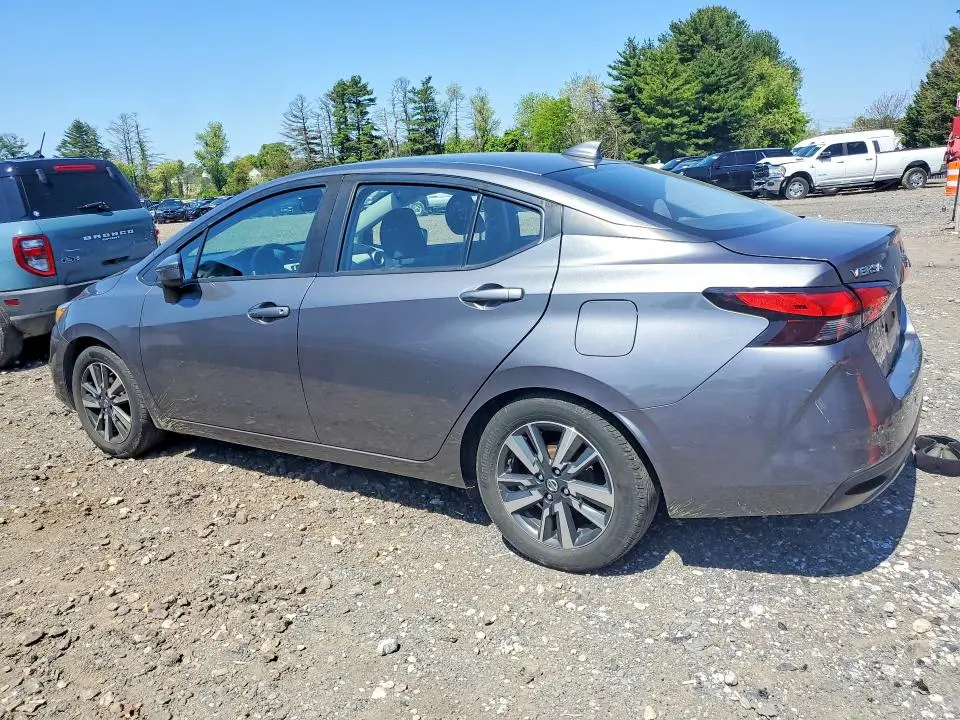 2021 NISSAN VERSA SV  