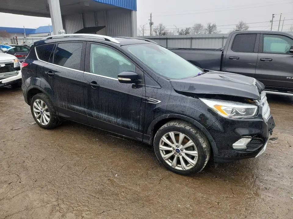 2018 FORD ESCAPE TITANIUM  