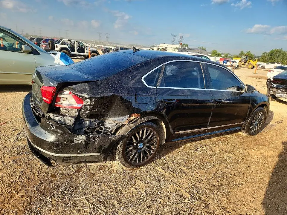 2012 VOLKSWAGEN PASSAT SEL  