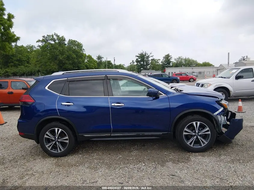 2017 NISSAN ROGUE SL