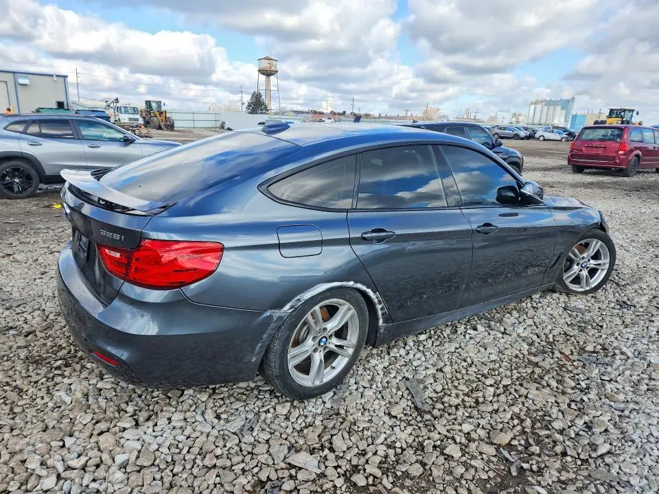 2016 BMW 328   