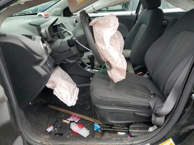 2016 CHEVROLET SONIC LT  