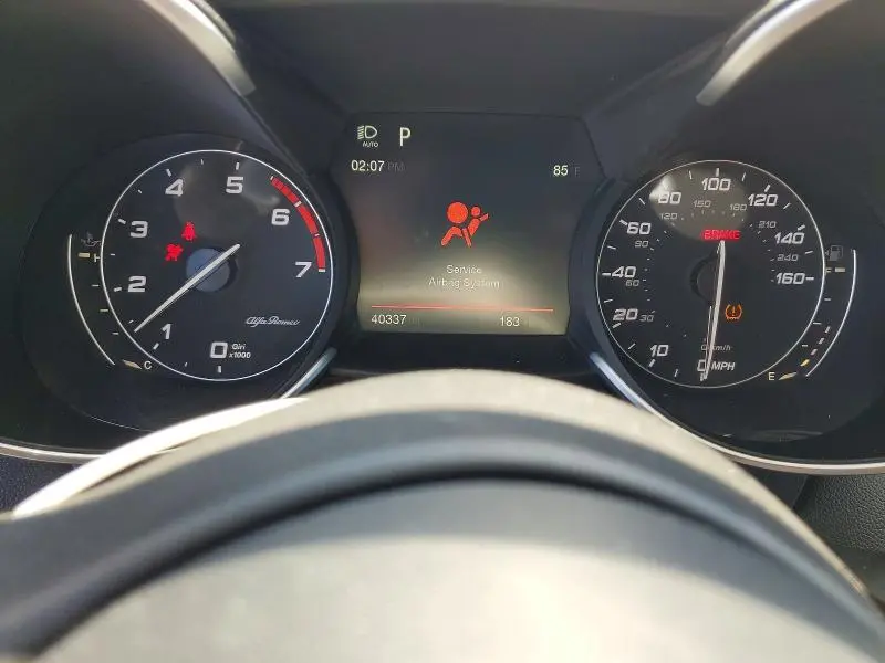 2017 ALFA ROMEO GIULIA TI Q4  