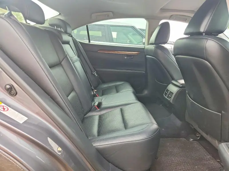 2013 LEXUS ES 300H  