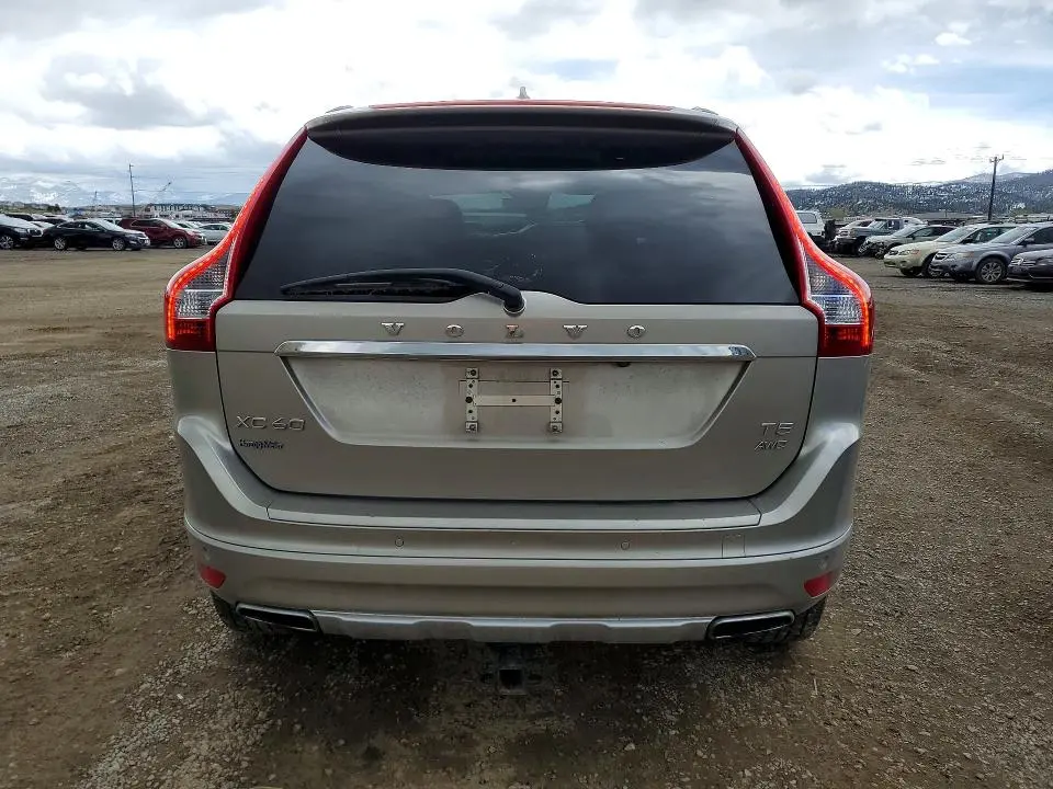 2015 VOLVO XC60 T5 PREMIER  