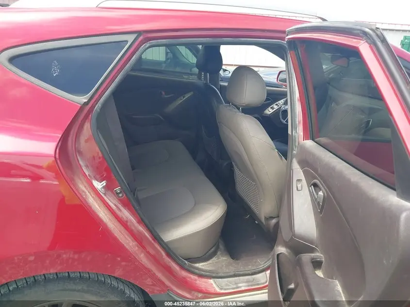 2015 HYUNDAI TUCSON SE