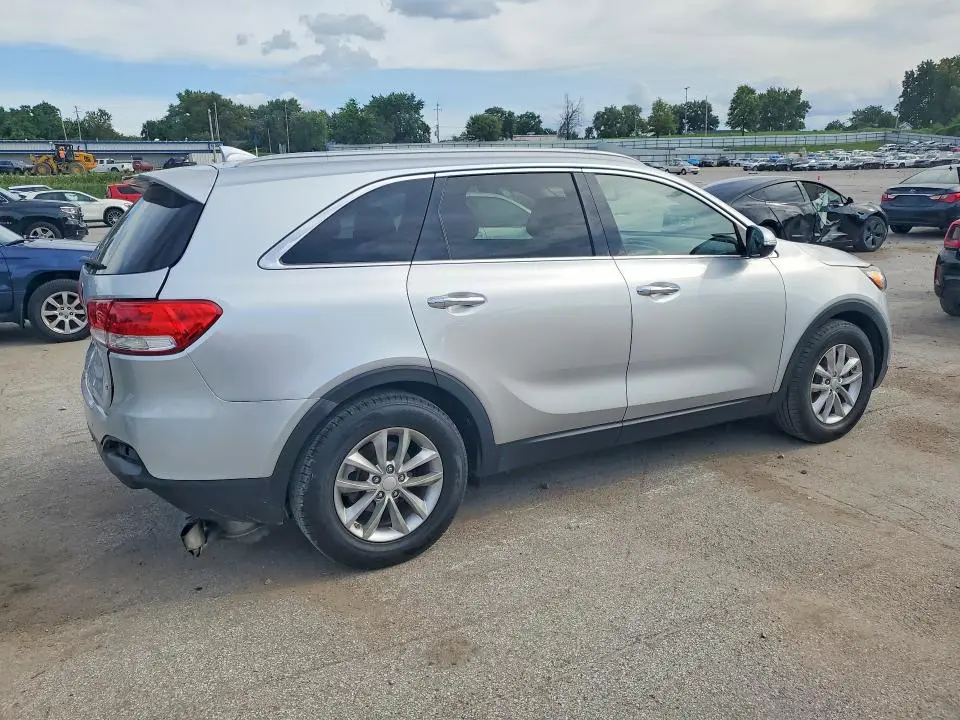2016 KIA SORENTO LX V6  