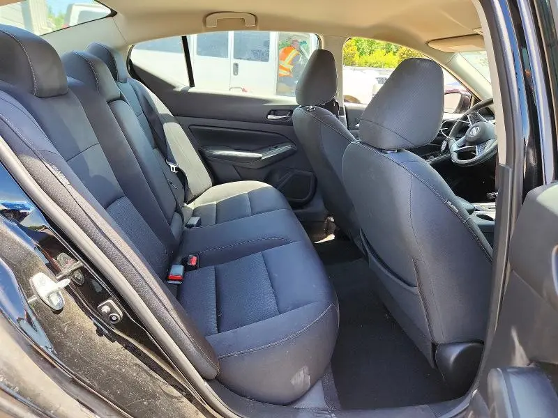 2022 NISSAN ALTIMA SV  