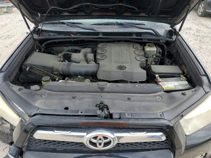 2010 TOYOTA 4RUNNER SR5  