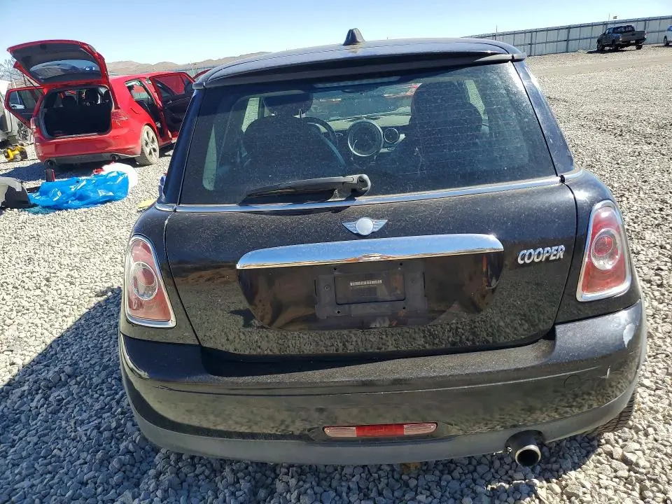 2012 MINI COOPER   
