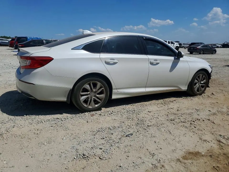 2018 HONDA ACCORD LX  