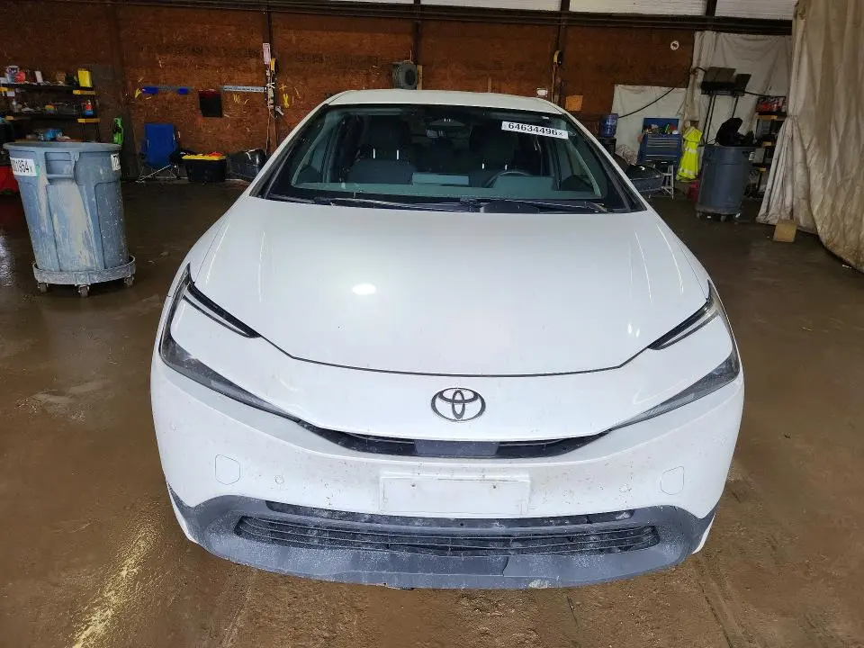 2023 TOYOTA PRIUS LE  