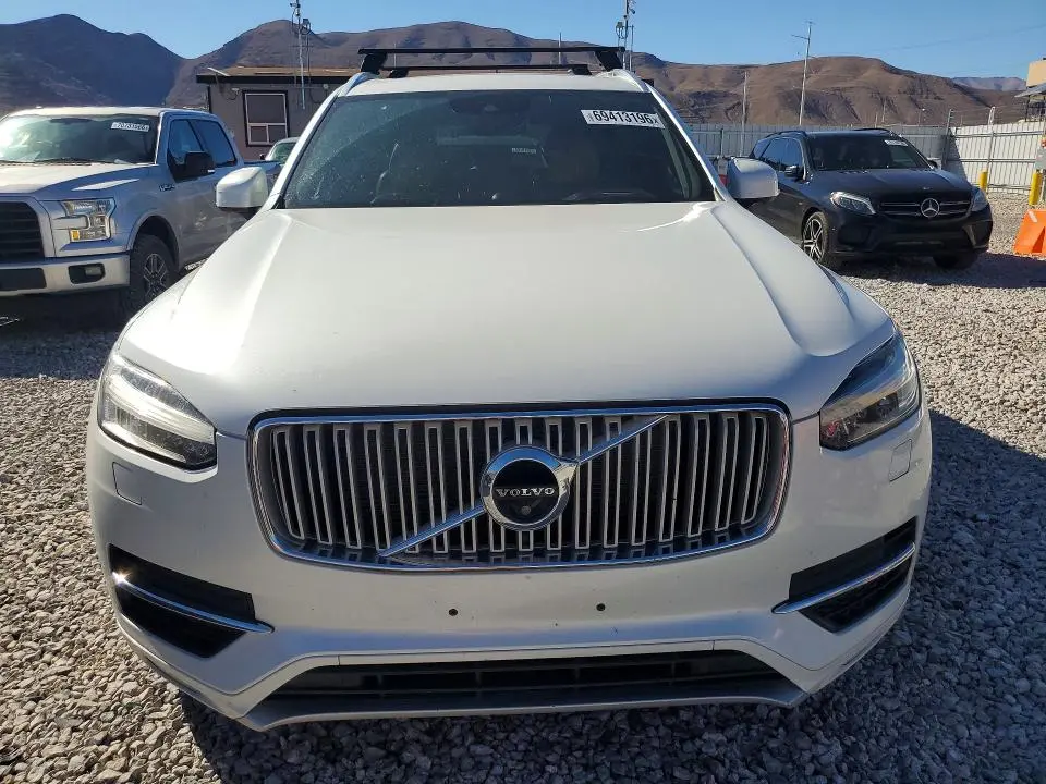 2016 VOLVO XC90 T6  