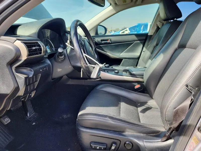 2016 LEXUS IS 300 BASE  