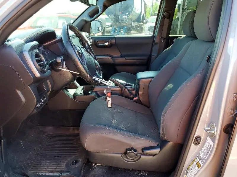 2019 TOYOTA TACOMA SR5 V6  