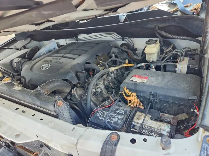 2011 TOYOTA TUNDRA CREWMAX LIMITED  