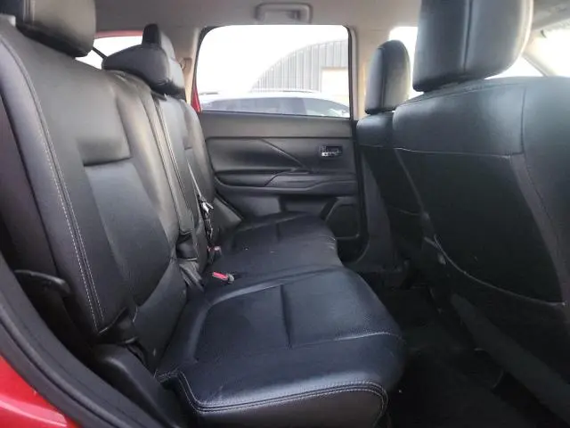 2016 MITSUBISHI OUTLANDER SE  