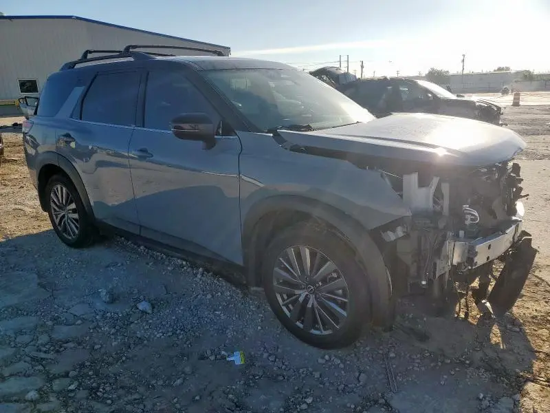 2023 NISSAN PATHFINDER SL  