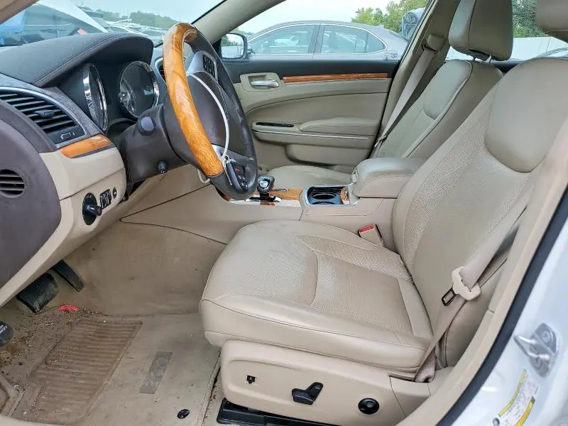 2014 CHRYSLER 300C   