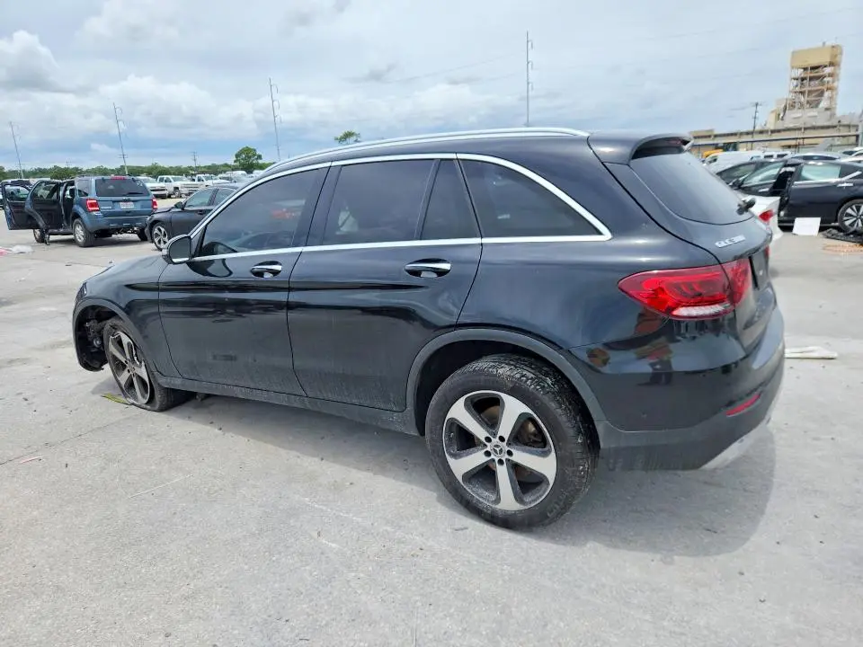 2021 MERCEDES-BENZ GLC 300  