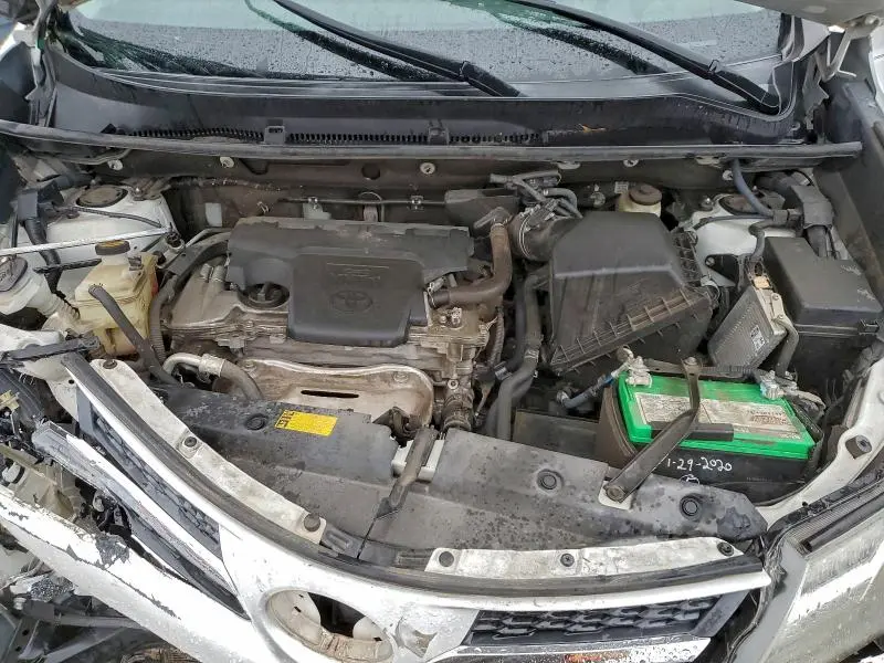 2015 TOYOTA RAV4 XLE  