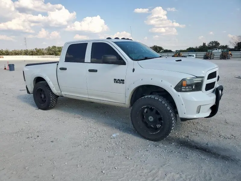 2015 RAM 1500 ST