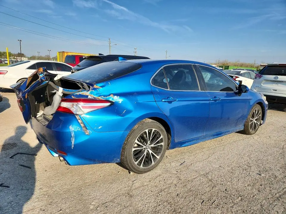 2020 TOYOTA CAMRY   