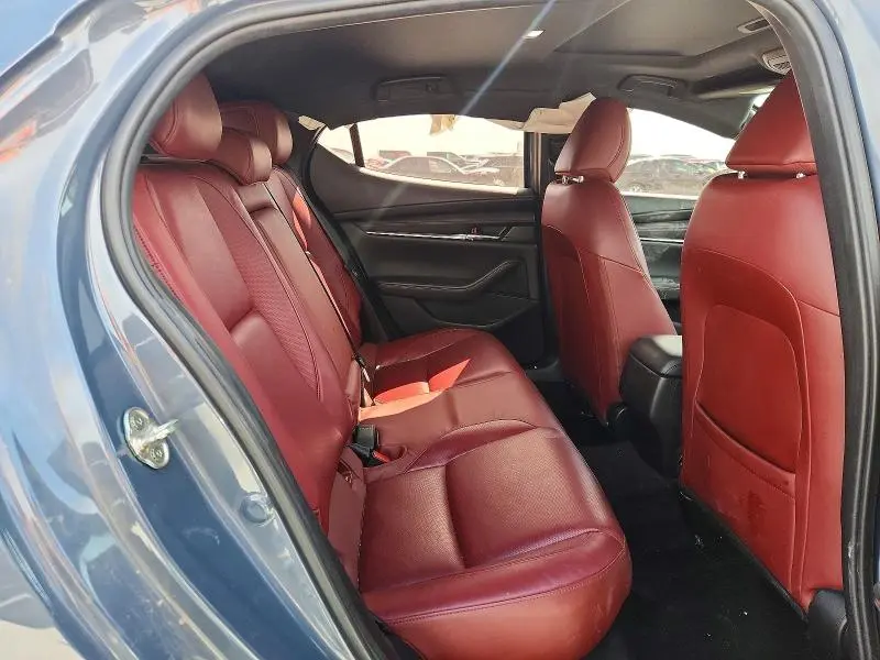 2022 MAZDA 3 PREFERRED  