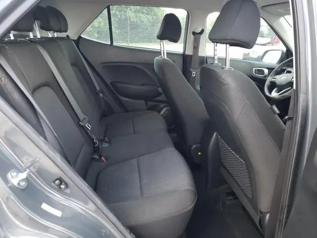 2024 HYUNDAI VENUE SE  