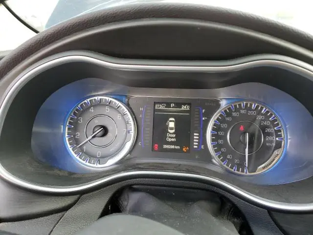 2015 CHRYSLER 200 LX  