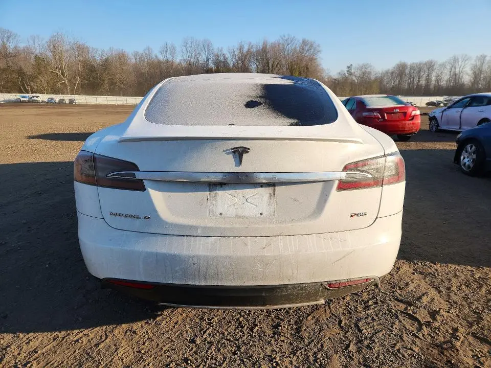 2013 TESLA MODEL S   