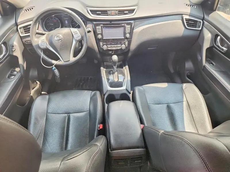2016 NISSAN ROGUE SL  