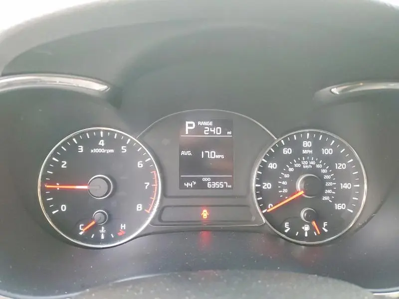 2017 KIA FORTE LX  