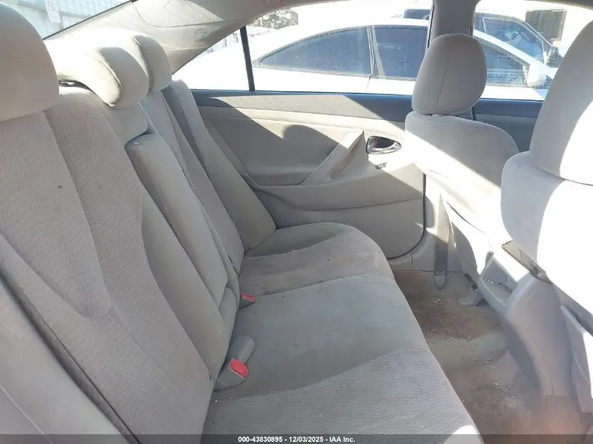 2011 TOYOTA CAMRY LE