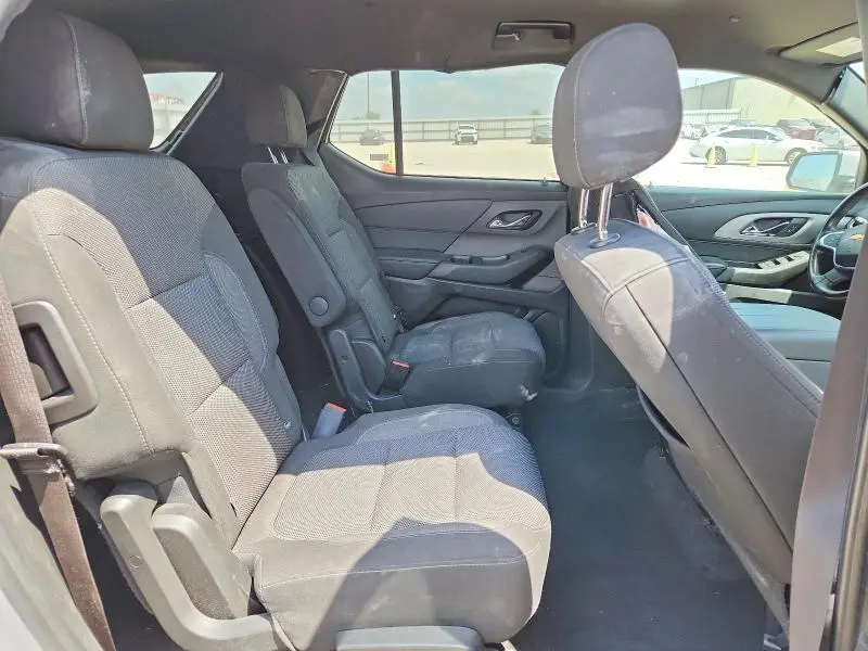 2022 CHEVROLET TRAVERSE LT  