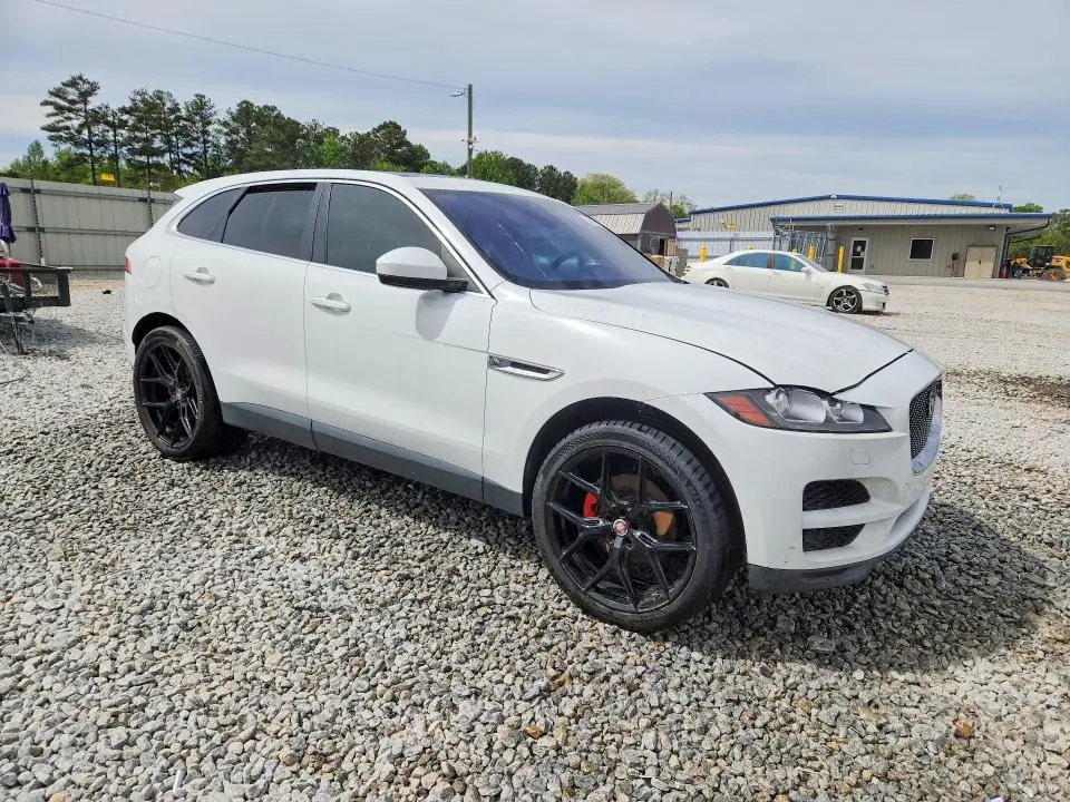 2019 JAGUAR F-PACE PRESTIGE  